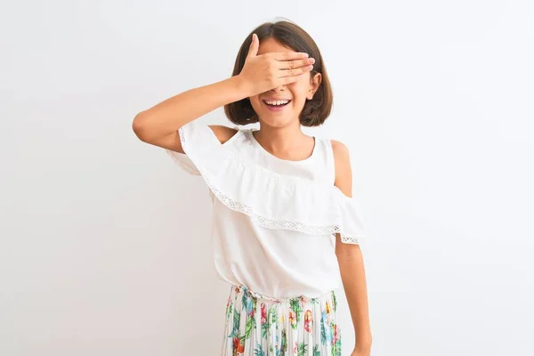 Jovem Menina Bonita Vestindo Vestido Casual Sobre Fundo Branco Isolado — Fotografia de Stock