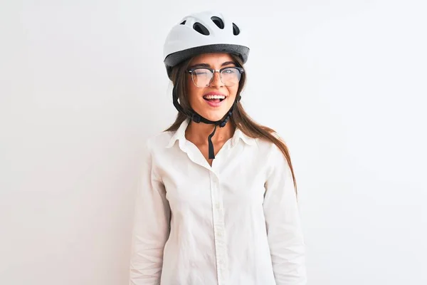 Schöne Geschäftsfrau Mit Brille Und Fahrradhelm Über Isoliertem Weißem Hintergrund — Stockfoto