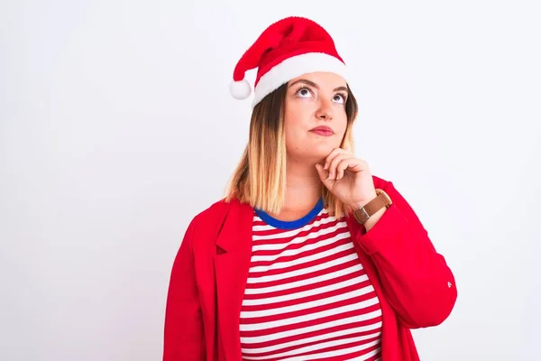 Jeune Belle Femme Portant Chapeau Noël Père Noël Sur Fond — Photo