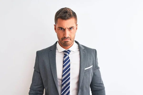 Junger Gutaussehender Geschäftsmann Anzug Und Krawatte Über Isoliertem Hintergrund Entspannt — Stockfoto