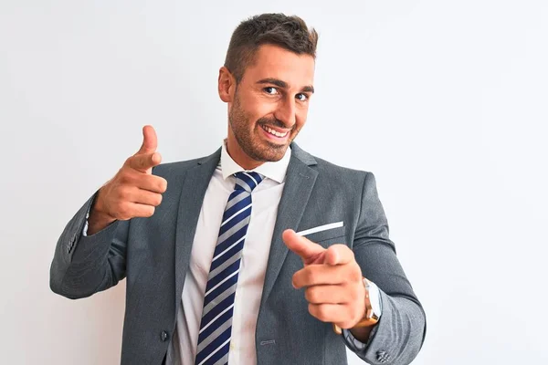 Joven Hombre Negocios Guapo Usando Traje Corbata Sobre Fondo Aislado — Foto de Stock