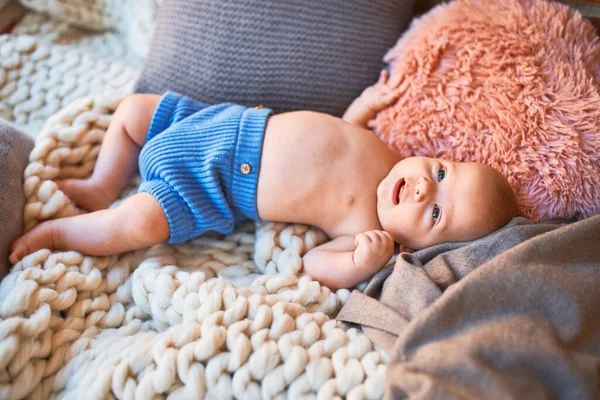 Adorable Baby Lying Sofa Blanket Home Newborn Relaxing Resting Comfortable — Stock Photo, Image