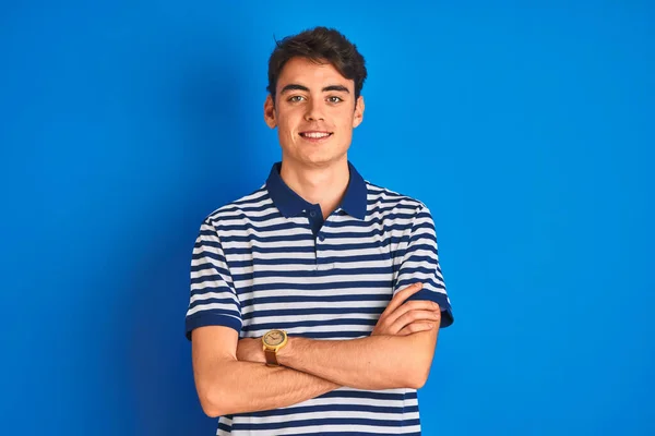 Tiener Jongen Draagt Casual Shirt Staan Blauw Geïsoleerde Achtergrond Gelukkig — Stockfoto