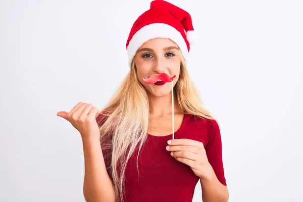 Vrouw Dragen Kerstman Hoed Houden Fanny Snor Geïsoleerde Witte Achtergrond — Stockfoto