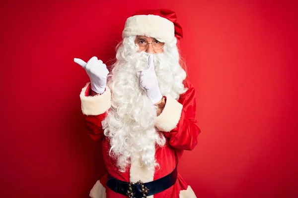 Homem Bonito Meia Idade Vestindo Traje Papai Noel Sobre Fundo — Fotografia de Stock