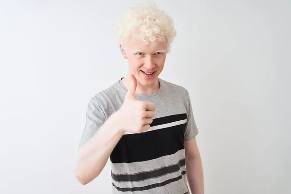 Unga Albino Blond Man Klädd Casual Shirt Stående Över Isolerad — Stockfoto