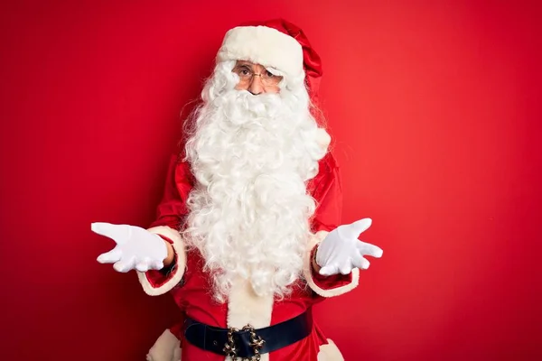 Homem Bonito Meia Idade Vestindo Traje Papai Noel Sobre Fundo — Fotografia de Stock