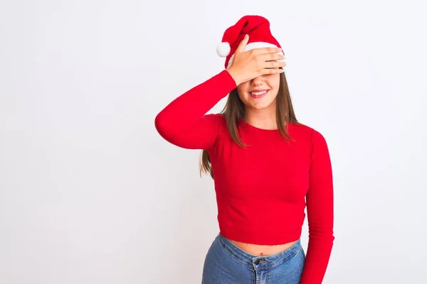 Ung Vacker Flicka Bär Jul Santa Hatt Stående Över Isolerad — Stockfoto