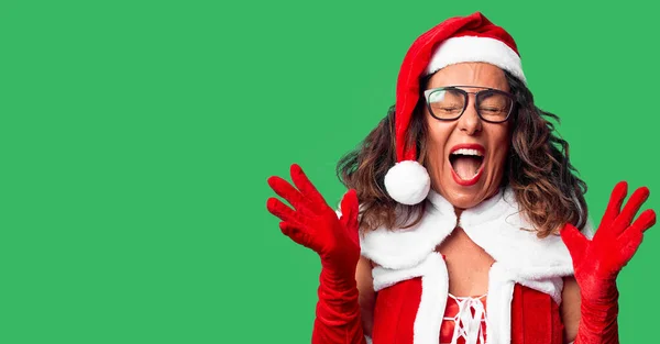 Frau Mittleren Alters Weihnachtsmann Kostüm Feiert Verrückt Und Verrückt Nach — Stockfoto