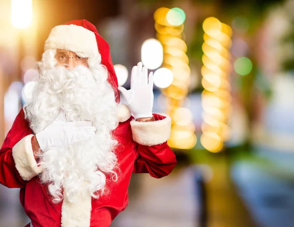 Homem Bonito Meia Idade Vestindo Traje Papai Noel Barba Jurando — Fotografia de Stock