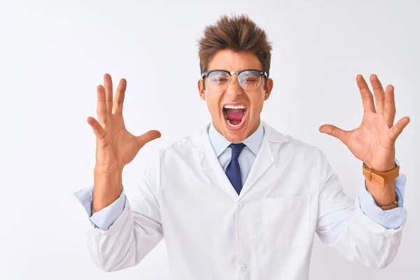 Jovem Cientista Bonito Vestindo Óculos Casaco Sobre Fundo Branco Isolado — Fotografia de Stock