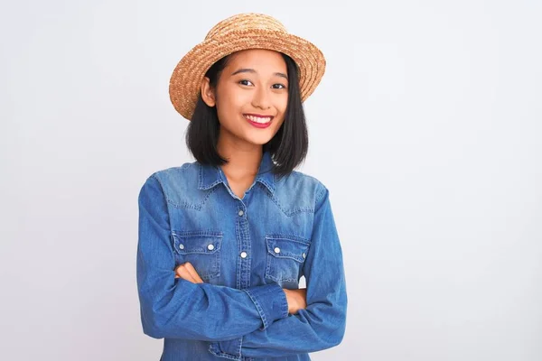 Jonge Mooie Chinese Vrouw Draagt Denim Shirt Hoed Geïsoleerde Witte — Stockfoto