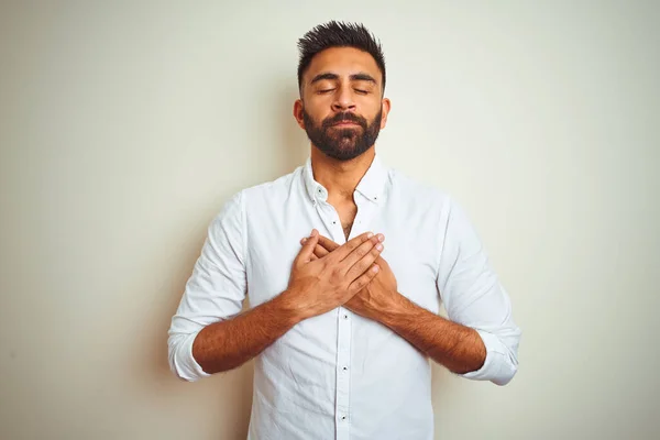 Jeune Homme Indien Portant Chemise Élégante Debout Sur Fond Blanc — Photo