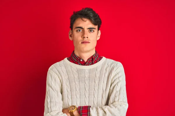 Menino Adolescente Vestindo Uma Camisola Sobre Fundo Isolado Rosa Cético — Fotografia de Stock