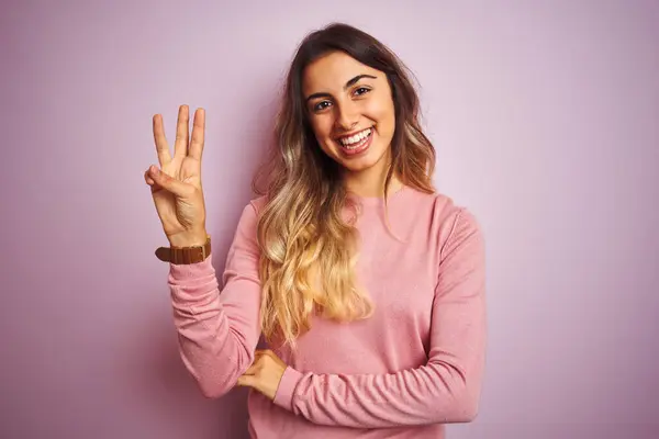 Jonge Mooie Vrouw Het Dragen Van Een Trui Roze Geïsoleerde — Stockfoto