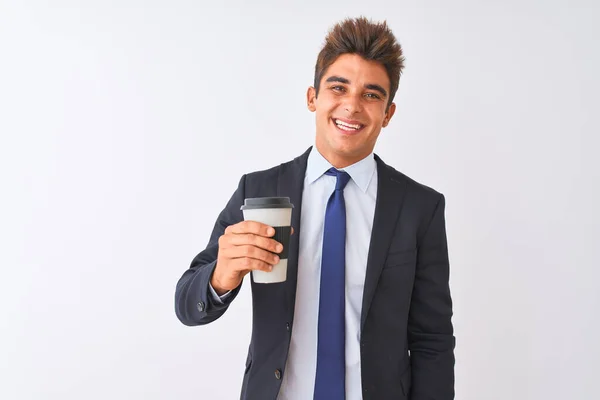 Молодой Красивый Бизнесмен Костюме Держит Кофе Изолированном Белом Фоне Счастливым — стоковое фото