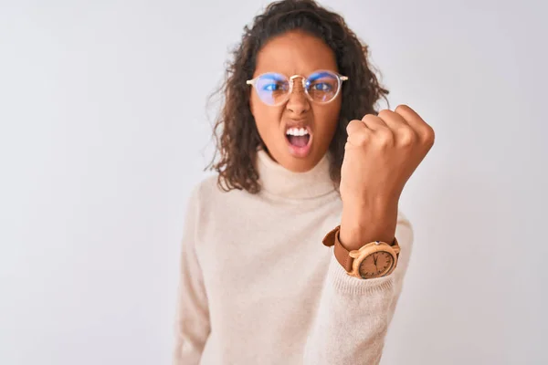 Mujer Brasileña Joven Con Jersey Cuello Alto Gafas Sobre Fondo —  Fotos de Stock