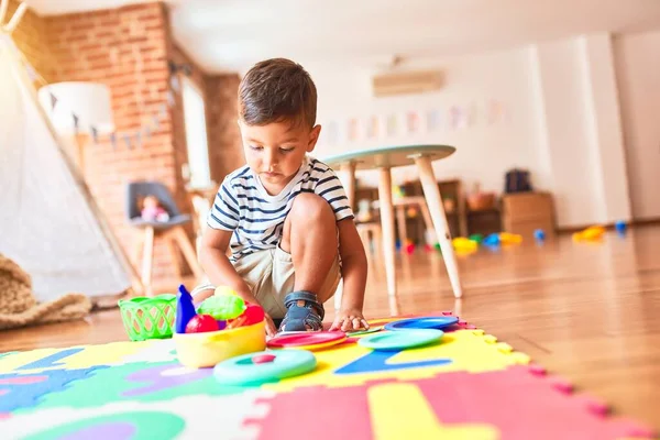 Beautiful Toddler Boy Sitting Puzzle Playing Meals Plastic Plates Fruits — ストック写真