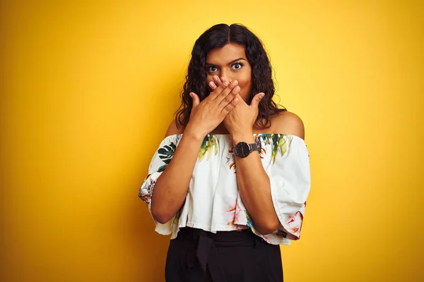 Transsexual Transgender Woman Wearing Summer Shirt Isolated Yellow Background Shocked — Stock Photo, Image