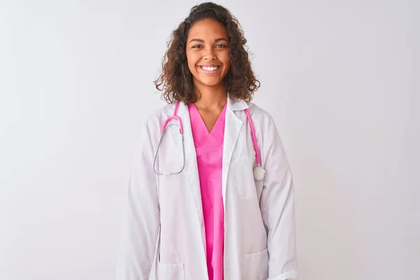 Young Brazilian Doctor Woman Wearing Stethoscope Standing Isolated White Background — Stock Photo, Image