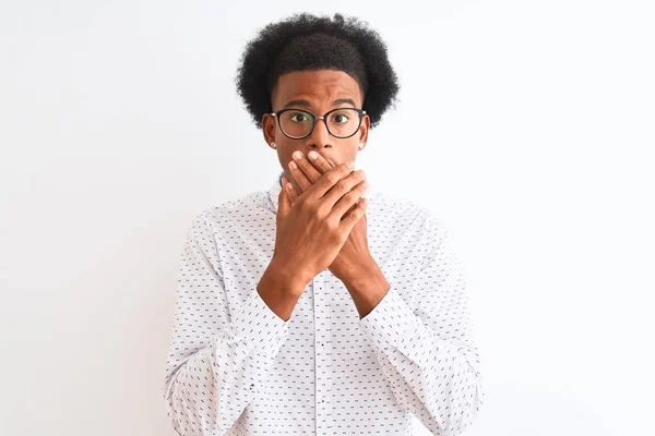 Jovem Afro Americano Vestindo Camisa Elegante Óculos Sobre Fundo Branco — Fotografia de Stock