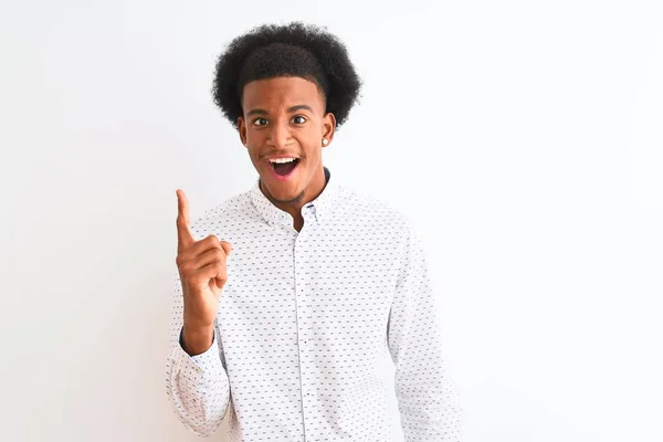 Jovem Afro Americano Vestindo Camisa Elegante Sobre Fundo Branco Isolado — Fotografia de Stock