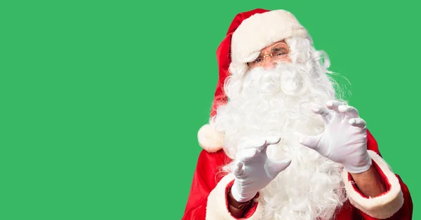 Homem Bonito Meia Idade Vestindo Traje Papai Noel Barba Expressão — Fotografia de Stock