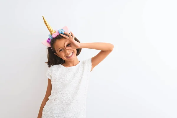 Menina Bonita Usando Diadema Unicórnio Sobre Fundo Branco Isolado Fazendo — Fotografia de Stock