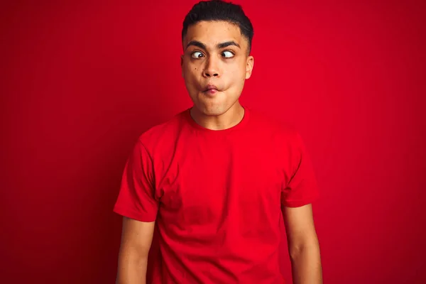 Young Brazilian Man Wearing Shirt Standing Isolated Red Background Making — 스톡 사진