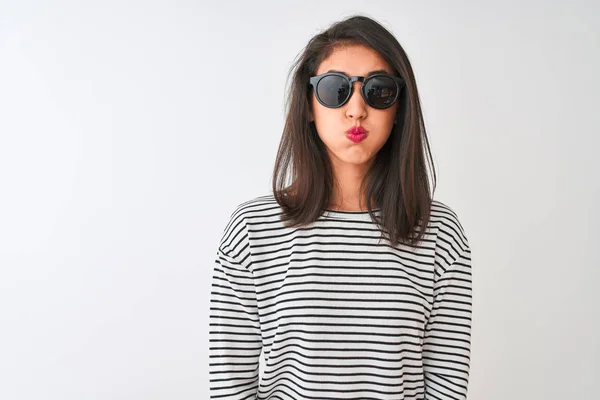 Chinese Woman Wearing Striped Shirt Sunglasses Standing Isolated White Background — Stock Photo, Image