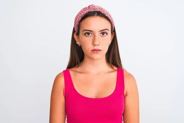 Ung Vacker Flicka Bär Rosa Casual Shirt Och Diadem Över — Stockfoto