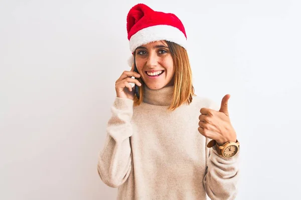 Vacker Rödhårig Kvinna Bär Jul Hatt Talar Smartphone Glad Med — Stockfoto