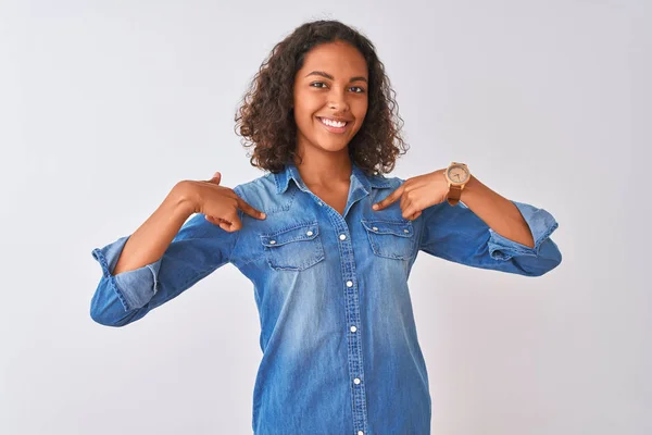 Young Brazilian Woman Wearing Denim Shirt Standing Isolated White Background — ストック写真