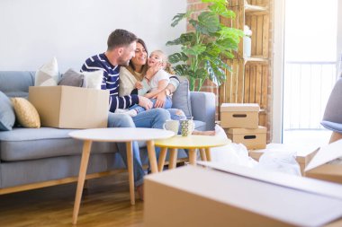 Çocuklu güzel bir aile. 