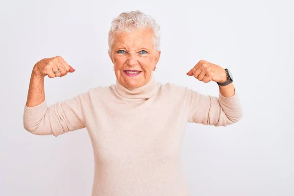 Femme Âgée Aux Cheveux Gris Portant Pull Col Roulé Debout — Photo