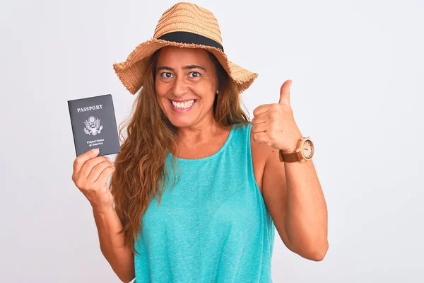Edad Media Maduro Turista Mujer Con Pasaporte Los Estados Unidos — Foto de Stock