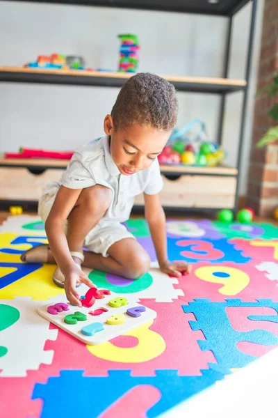 Beautiful African American Toddler Playing Maths Game Using Numbers Kindergarten — Stock Photo, Image