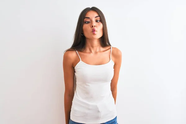 Giovane Bella Donna Indossa Casual Shirt Piedi Sopra Isolato Sfondo — Foto Stock