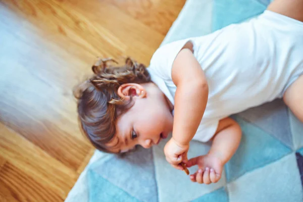 Schöne Kleinkind Kind Mädchen — Stockfoto