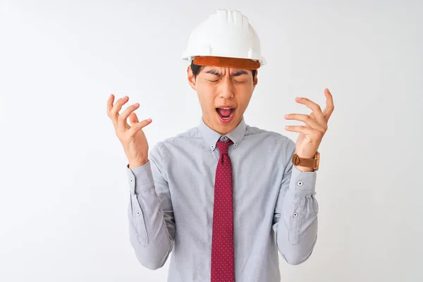 Arquitecto Chino Vestido Con Corbata Casco Pie Sobre Fondo Blanco — Foto de Stock