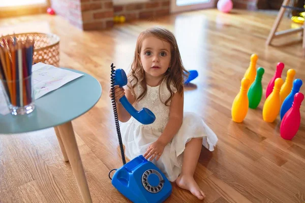 Adorable Blonde Toddler Playing Vintage Telephone Sitting Floor Lots Toys — Stock Photo, Image