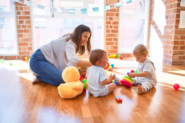 Beautiful Teacher Toddlers Playing Lots Toys Kindergarten — Stock Photo, Image