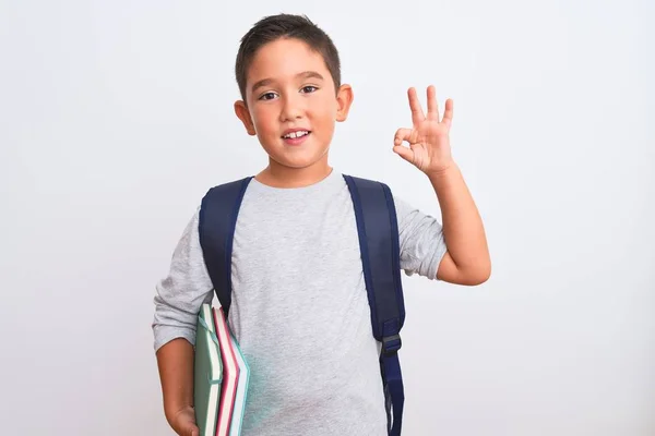 Mooie Student Jongen Dragen Rugzak Met Boeken Geïsoleerde Witte Achtergrond — Stockfoto