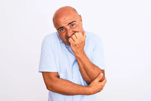 Middelbare Leeftijd Knappe Man Dragen Casual Shirt Staan Geïsoleerde Witte — Stockfoto