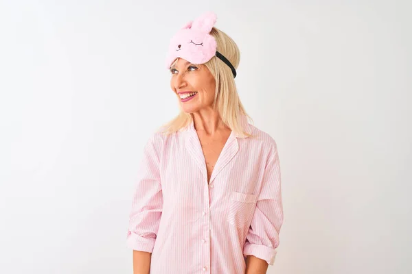 Middle Age Woman Wearing Sleep Mask Pajama Isolated White Background — 스톡 사진