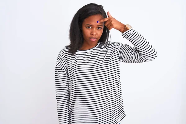 Smuk Ung Afrikansk Amerikansk Kvinde Iført Vinter Sweater Isoleret Baggrund - Stock-foto