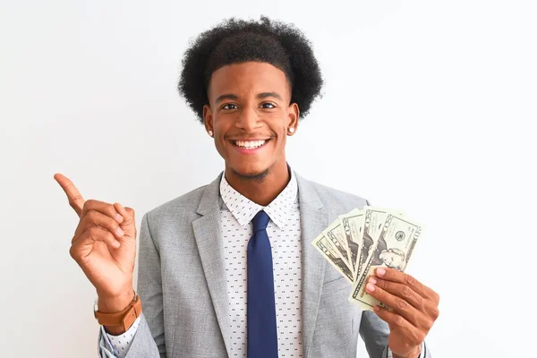 Joven Empresario Afroamericano Sosteniendo Dólares Pie Sobre Fondo Blanco Aislado —  Fotos de Stock