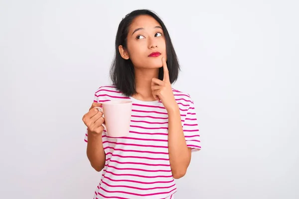 Jeune Belle Femme Chinoise Boire Une Tasse Café Sur Fond — Photo