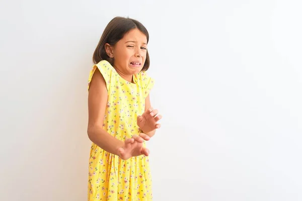 Junge Schöne Kind Mädchen Gelbem Floralen Kleid Steht Über Isolierten — Stockfoto