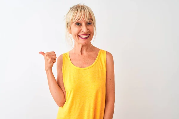 Middle Age Woman Wearing Yellow Casual Shirt Standing Isolated White — Stock Photo, Image